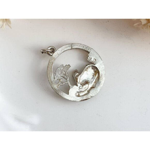 Meercat in a Tree Figural Sterling Silver 925 Vintage Pendant | Charm - Picture 7 of 12